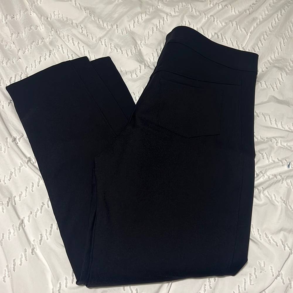 Everyday pant with pocket / summersalt size 12